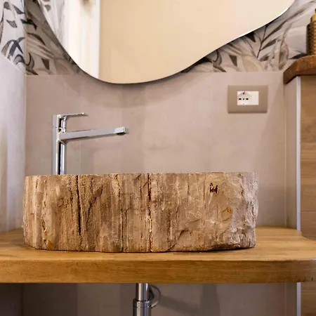 Dharma Luxury Guest house