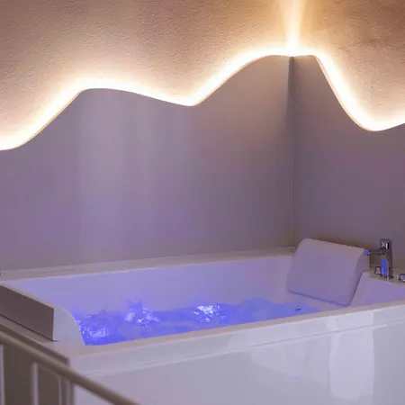 Dharma Luxury בית הארחה לה ספציה